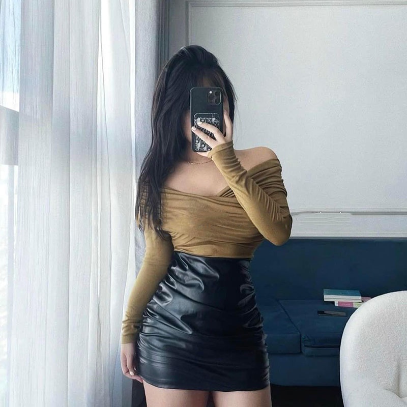 Áo Trễ Vai Đáp Chéo Ngực Dài Tay Chất Co Giãn AP037- Lolla_Fashion