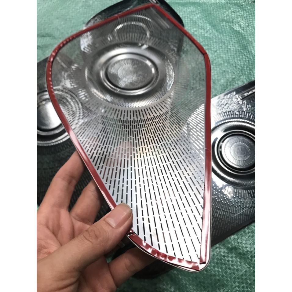 Ốp màng loa cánh cửa Tucson 2022