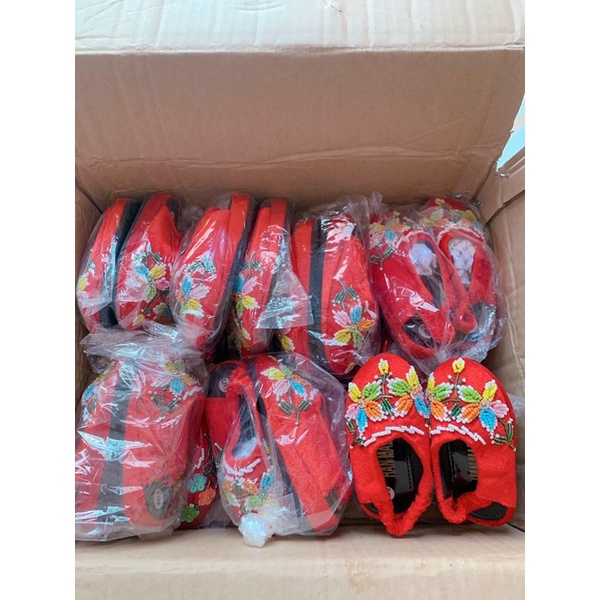 Hài Nhung kết hạt cho bé