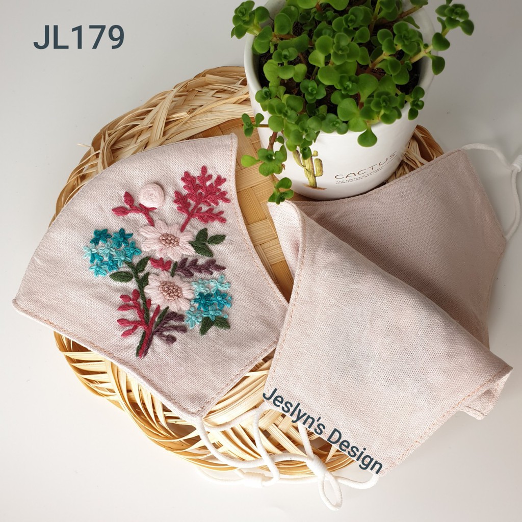 Khẩu trang thêu tay vải linen hình hoa  JL179