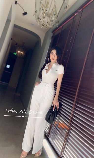 Áo thun ôm cổ trụ siêu đẹp