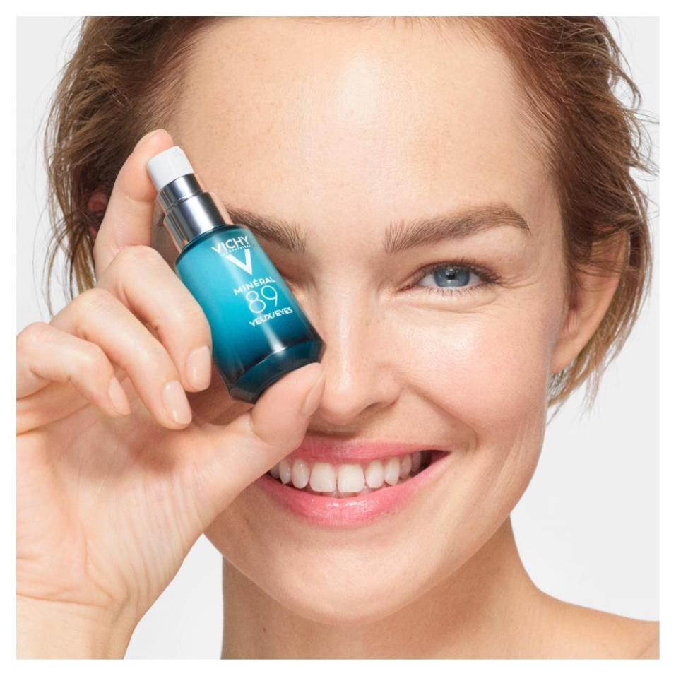 Kem Vichy Minéral 89 Eyes Xoá Tan Bọng Mắt Cùng Với Nếp Nhăn 15ml | BigBuy360 - bigbuy360.vn