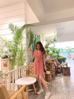 Đầm caro cổ vest