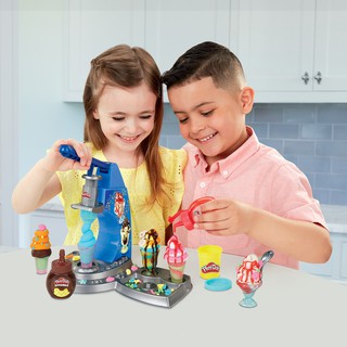Bộ đồ chơi đất nặn Play doh máy làm kem