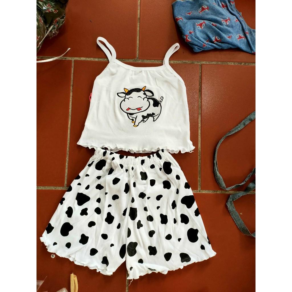 Quần Đùi, Quần Short Bò Sữa Và Ngựa Vằn