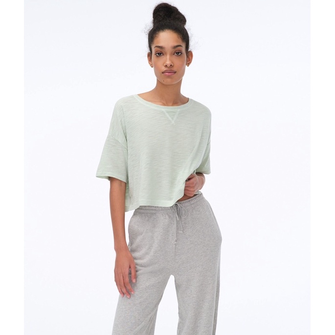 Áo Crop Oversize Aero