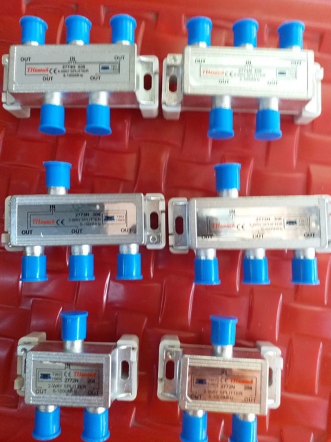Chia truyền hình cáp 2,3,4,6,8 tivi không cắm điện loại tốt.