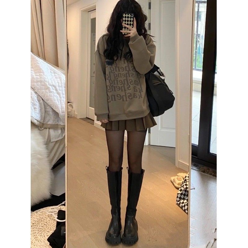 Set Áo Nỉ In Chữ Màu Cà Phê + Chân Váy Xếp Ly Phong Cách Retro Thời Trang Cho Nữ