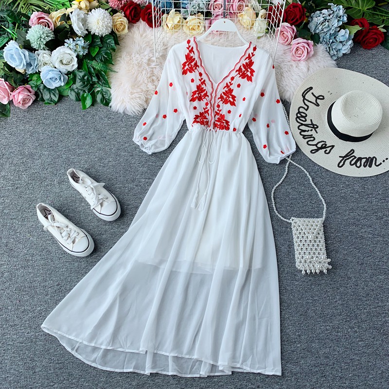 Váy Maxi Đi Biển Nữ Đầm Đi Du Lịch Thời Trang Thêu Độc Đáo (ODER)