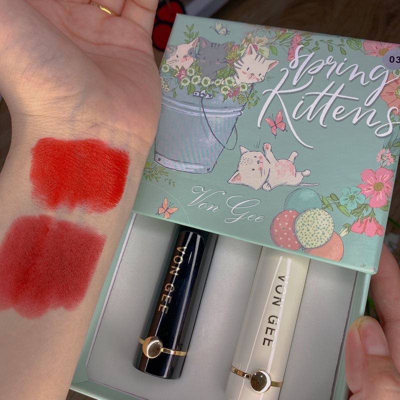 Hộp 2 cây son lì SpringKittens hộp xanh