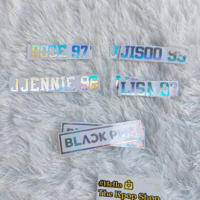 Sticker Dán Tường Hình Blackpink Jennie Rose Lisa Jisoo Hologram Mua 6 Tặng 1