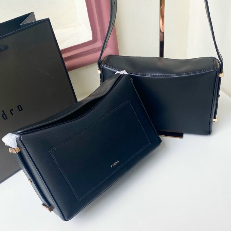 Túi xách nữ Pedr.o đeo vai, đeo chéo thời trang cá tính | BigBuy360 - bigbuy360.vn
