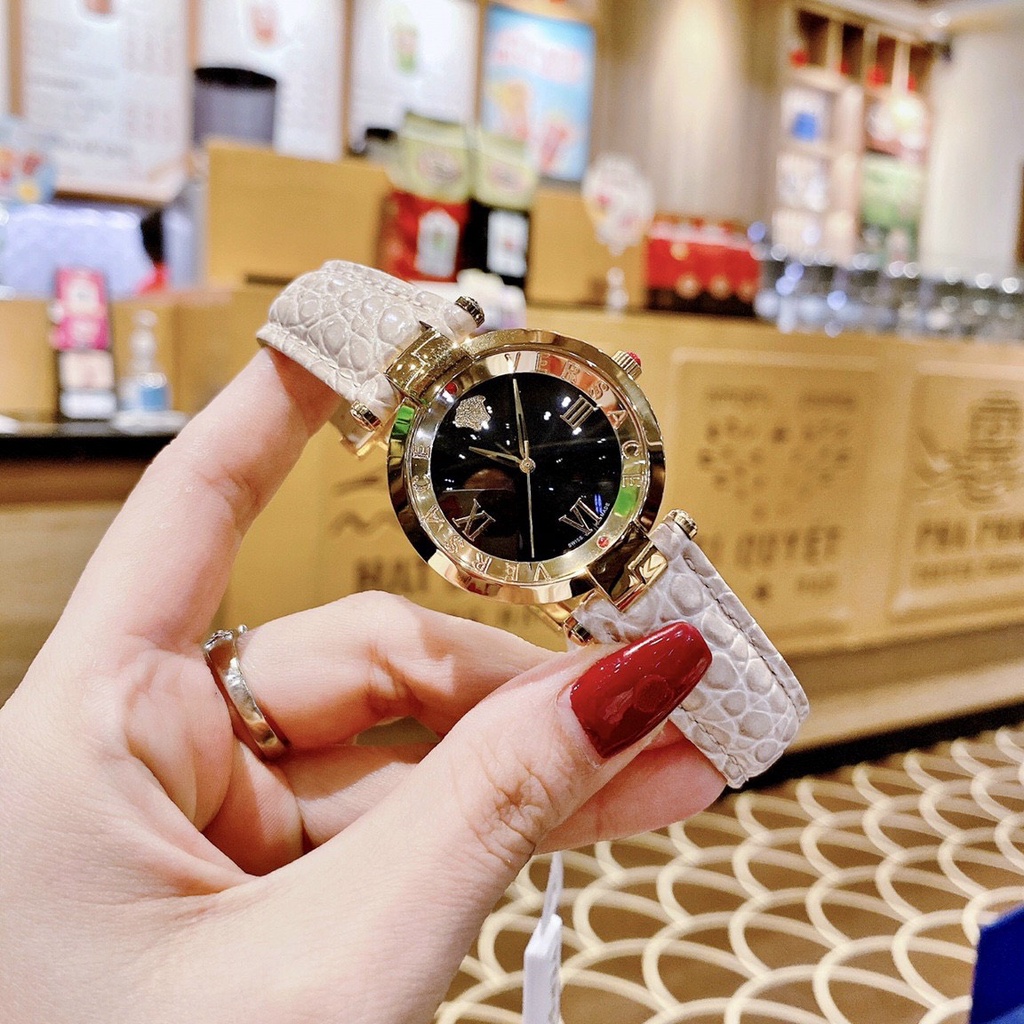 Đồng Hồ Versace Nữ Mã Đẳng Cấp Quý Phái mặt tròn dây da siz 35mm