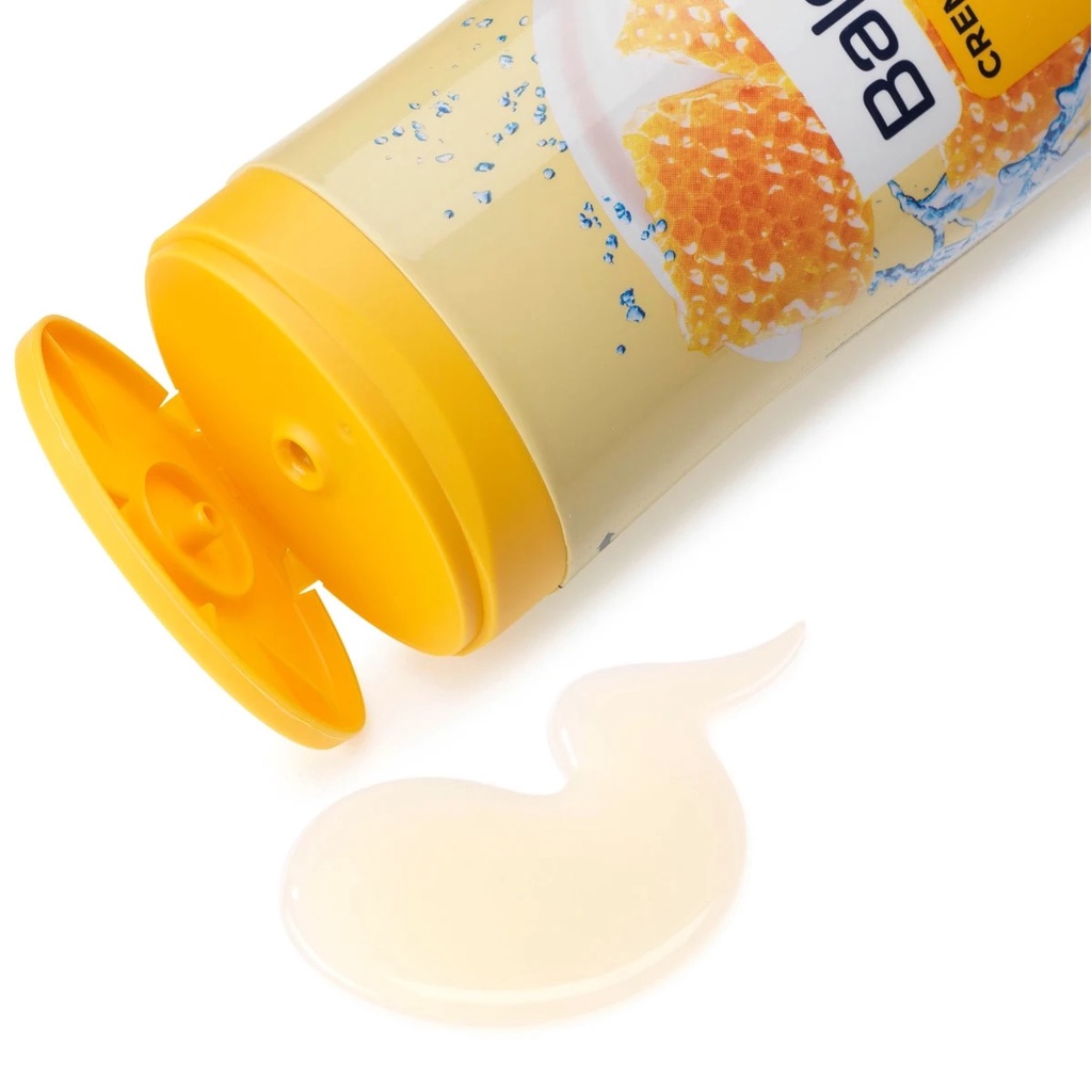 Sữa tắm BALEA dưỡng ẩm cho mọi loại da hương thơm sữa và mật ong, Cremedusche Milch & Honig 300ml - hàng nhập khẩu Đức