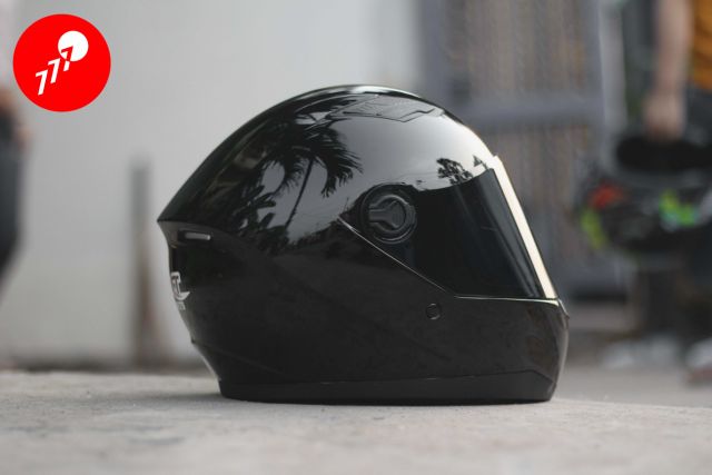 MŨ BẢO HIỂM FULLFACE GXT Helmets ( ĐEN BÓNG )