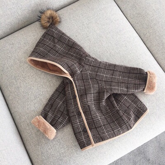 Áo khoác kẻ lót lông