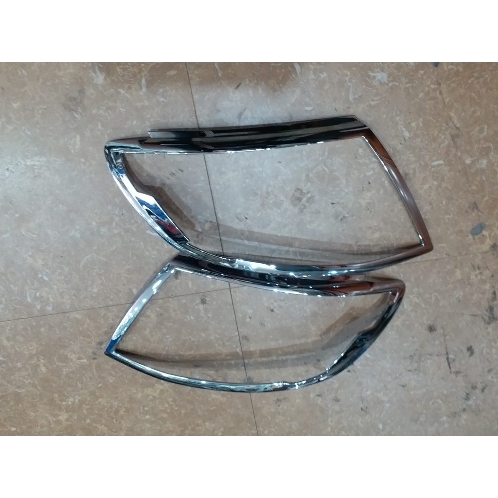 Bộ 2 ốp viền đèn pha mạ Crom xe Ford Ranger form 2013-2014