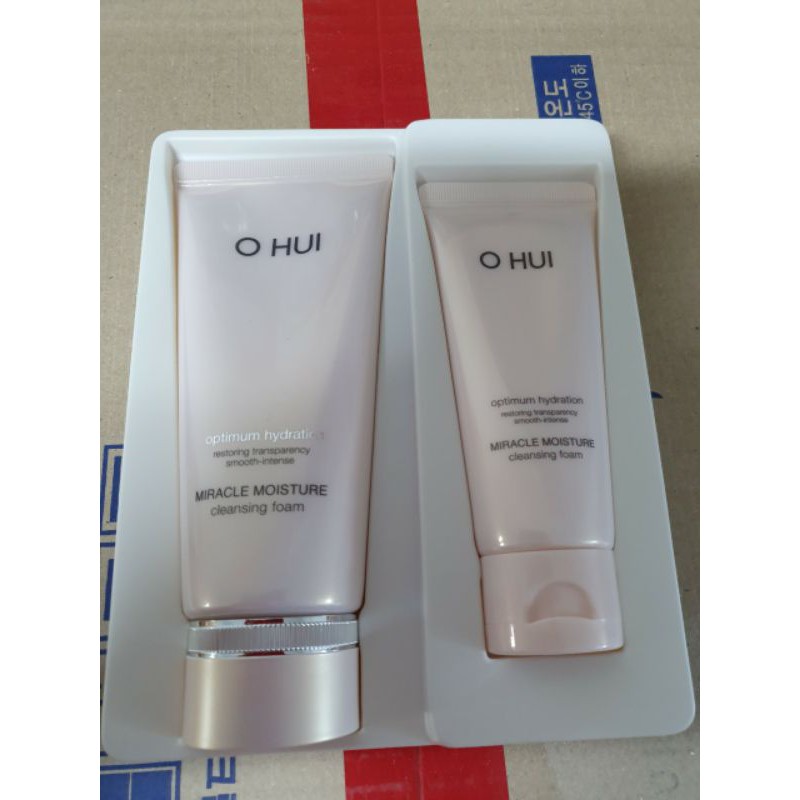 SỮA RỬA MẶT OHUI HỒNG MIRACLE 200ml