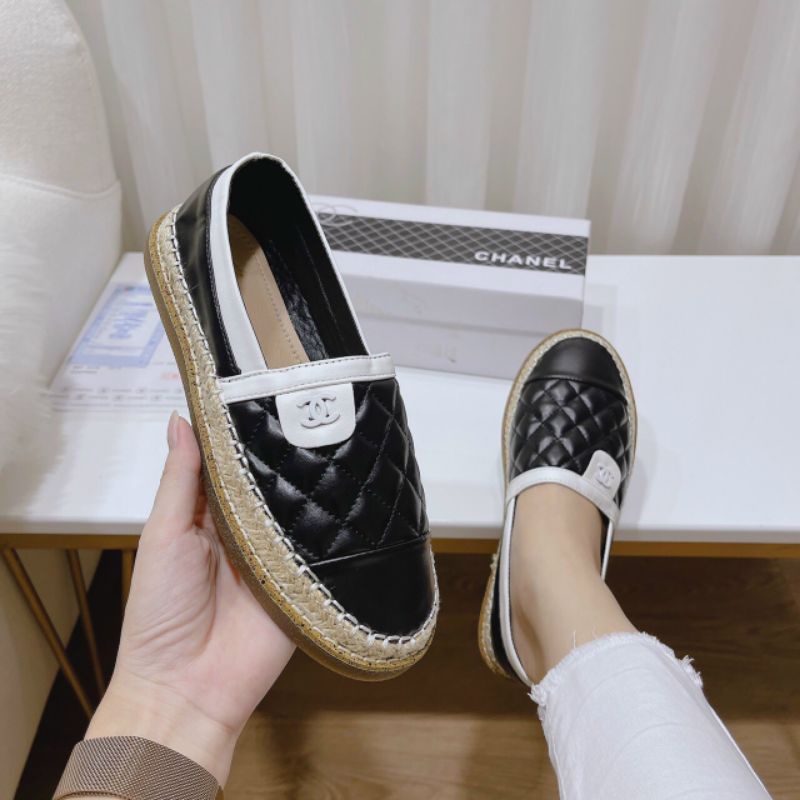 giày slip on đế kếp viền cói trần chỉ cn