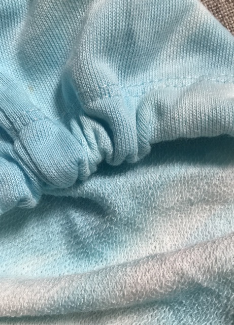 Áo sweater dáng crop xuất khẩu dư xịn