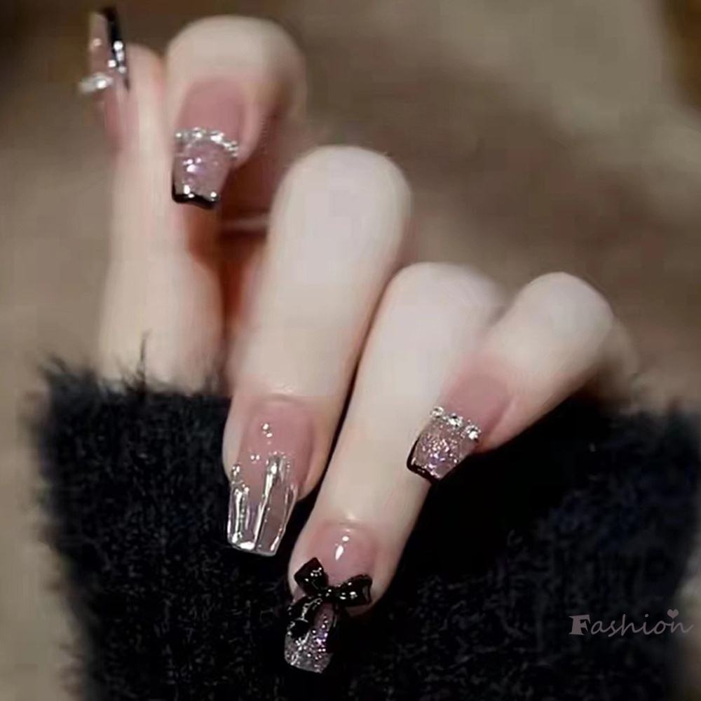 Bộ 24 Móng Tay Giả Đính Nơ Đen Trang Trí Cho Salon