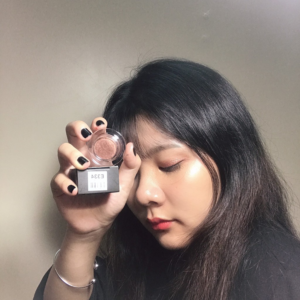 Phấn Mắt Amok Lovefit Ppomppu Eyeshow YENBEAUTY