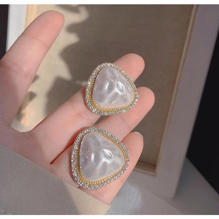 Bông Tai Mạ Bạc 925 Hình Tam Giác Đính Ngọc Trai Đơn Giản Thời Trang Phong Cách Hàn Quốc