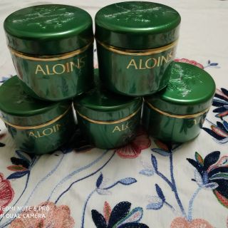 Kem xanh lô hội -kem lô hội aloins nhật bản