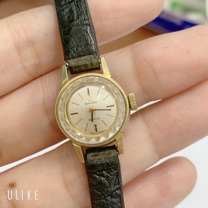 Đồng hồ cơ lên dây thương hiệu Omega - hàng cổ sưu tầm