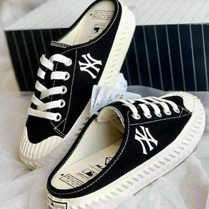 Sục Nữ MLB, Sục NY Thêu, Giày Đạp Gót Đầy Đủ Màu Trắng, Đen, Xanh Hàng Cao Cấp Full Box + Bill | BigBuy360 - bigbuy360.vn