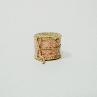 Cuộn vải ren trang trí- dài 2m x cao 5cm