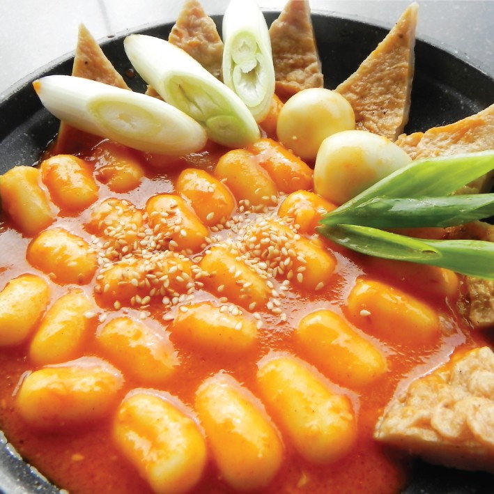 Sốt Tokbokki Hàn Quốc Bibigo Vị Cay Ngọt Gói 120g/150g