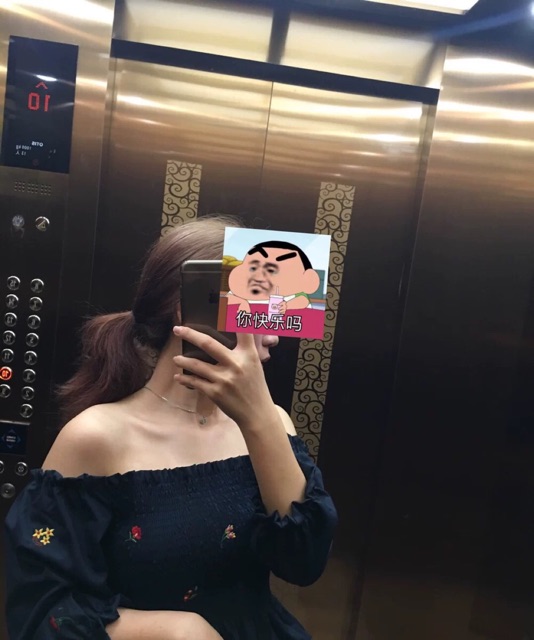 (Hàng sẵn) Áo trễ vai hoa nhí thun ngực mẫu Zara (có ảnh thật) | BigBuy360 - bigbuy360.vn