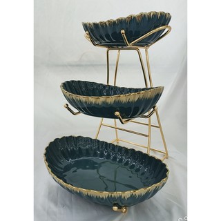 KỆ ĐỂ HOA QUẢ 3 TẦNG BẰNG SỨ MẠ VÀNG KÈM GIÁ BẰNG HỢP KIM