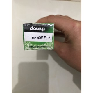 Kem đánh răng closeup bạc hà 30g