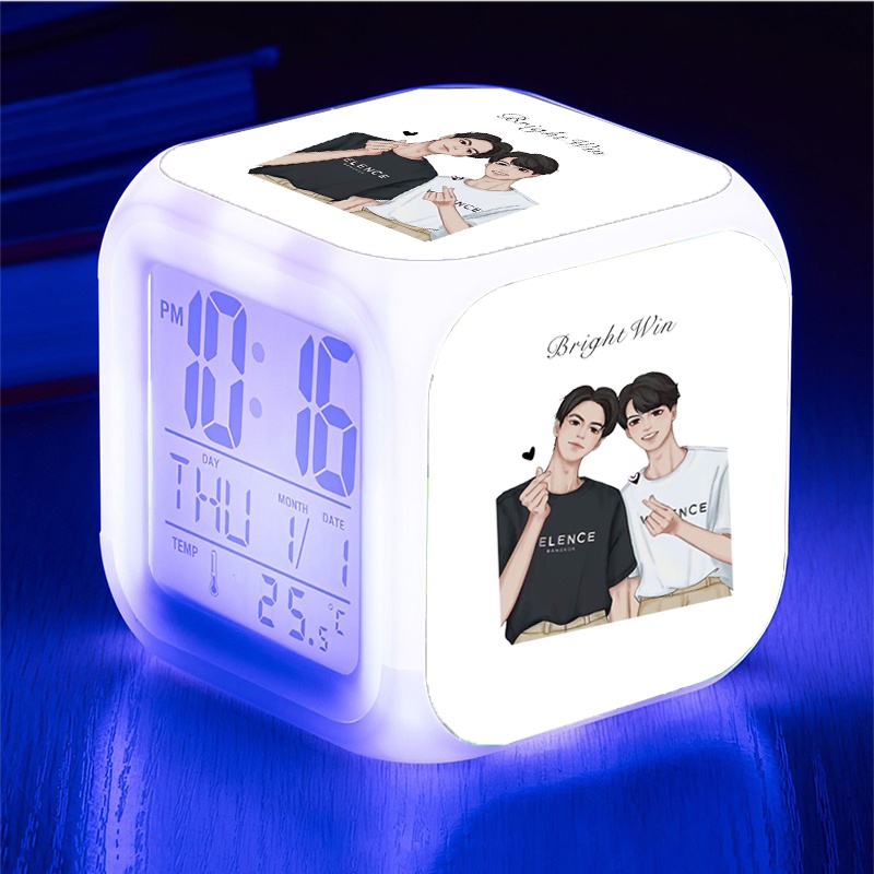 Đồng hồ báo thức để bàn in hình BRIGHTWIN 2gether BL Thái Lan anime chibi LED đổi màu