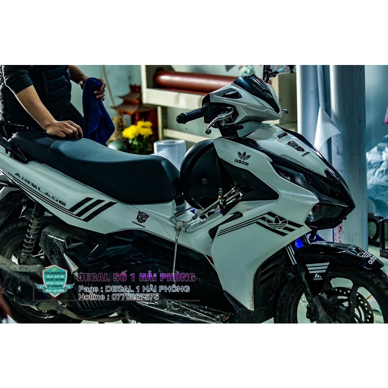 Tem rời adidas ab 2020