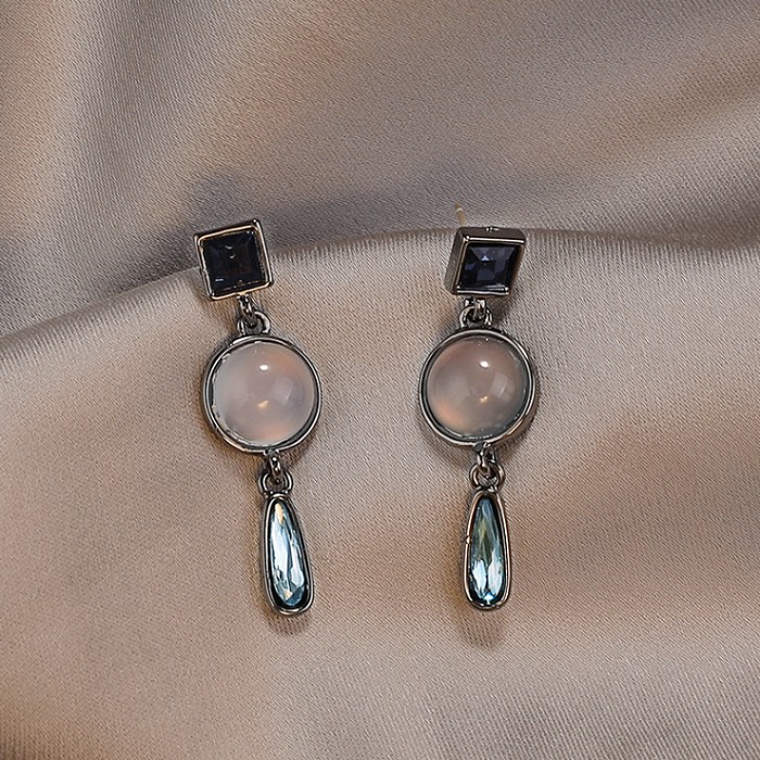 Bông tai nữ Hàn Quốc khuyên tai nữ cá tính hoa tai nữ thời trang chất liệu hợp kim mẫu mới nhất 2020 đẹp cá tính | BigBuy360 - bigbuy360.vn