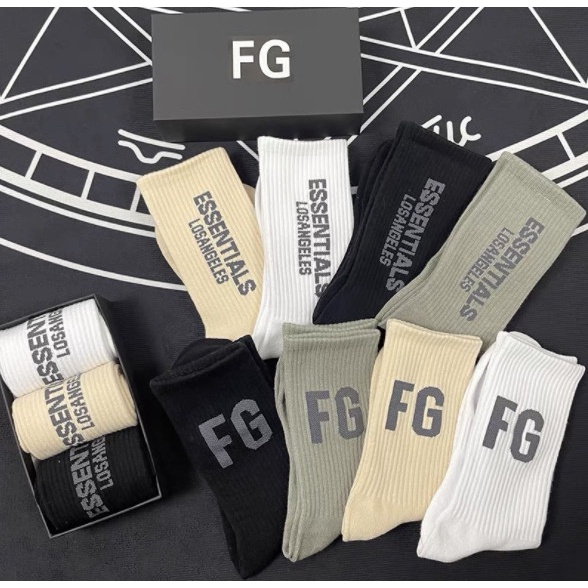 Vớ ESSENTIALS &amp; FG cao cổ Nam Nữ phong cách thể thao, trẻ trung, năng động.