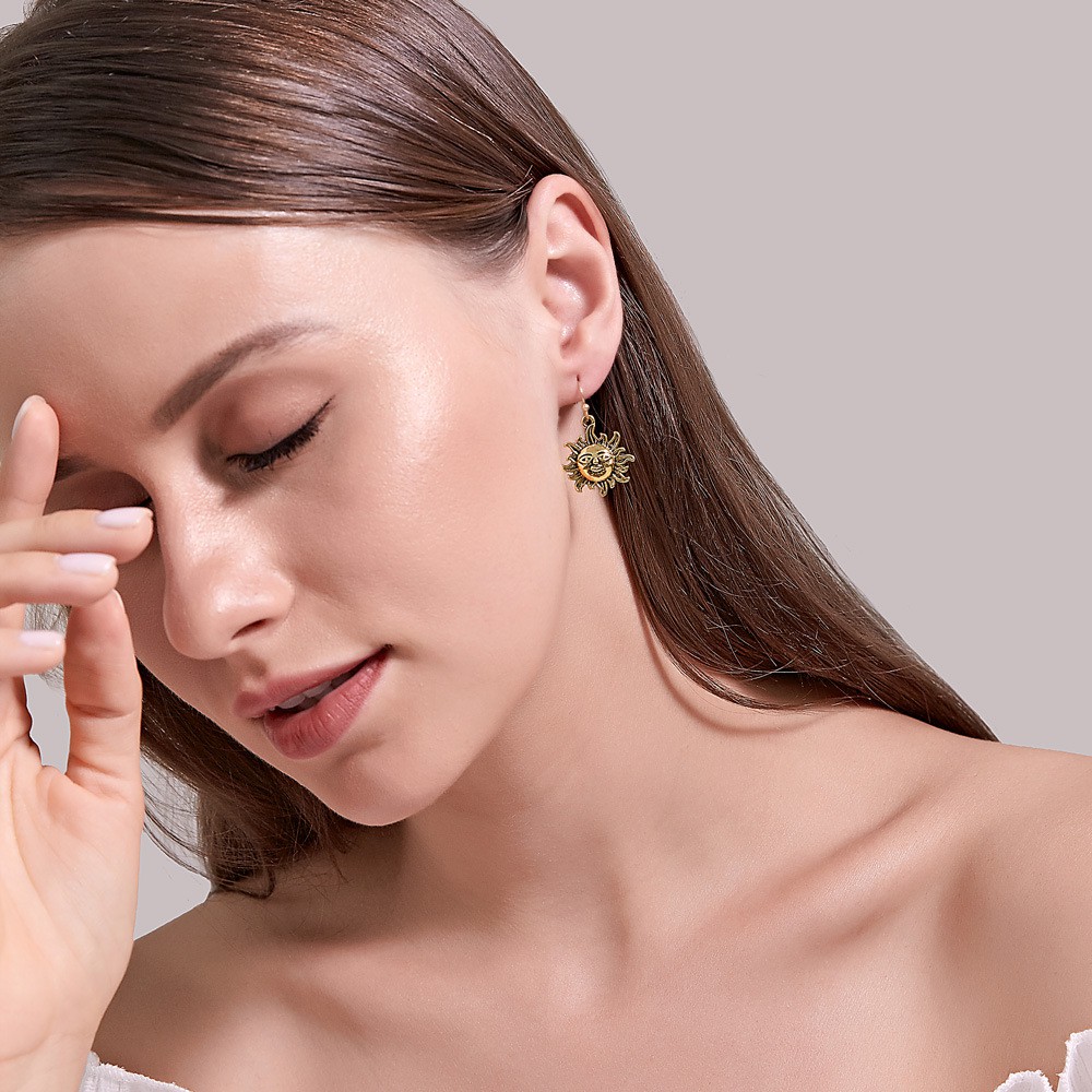 Bông Tai Hình Mặt Trăng Và Mặt Trời Phong Cách Retro