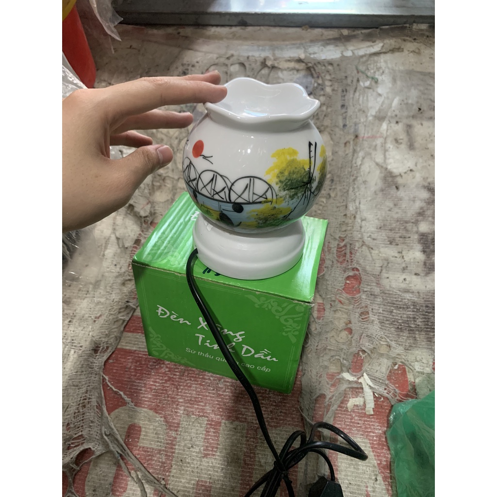 Đèn xông tinh dầu thơm phòng đuổi muỗi (Bảo hành Vỡ) hình Tròn 9,5x11,5cm