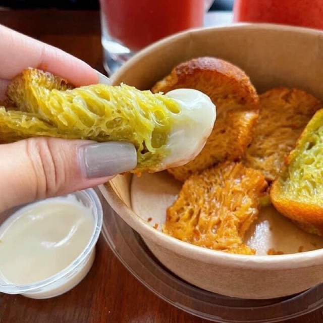 BÁNH BÒ THỐT NỐT NƯỚNG RỄ TRE CHẤM XỐT CỐT DỪA ĐI KÈM - Hộp mix 2 màu, ngon hơn khi ăn nóng