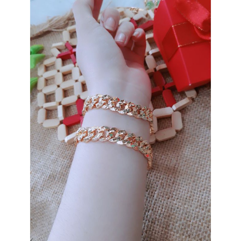 LẮC TAY HỢP KIM MẠ VÀNG 18K