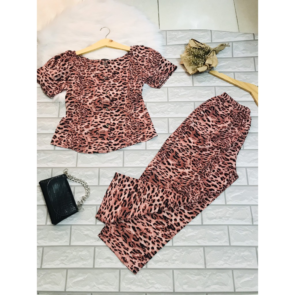 Set bộ đồ kiểu nữ họa tiết da beo mặc đi chơi, dạo phố vải lụa mango mát mịn, siêu êm DB002 | BigBuy360 - bigbuy360.vn