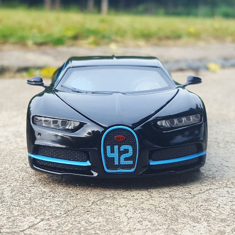 Mô hình xe BUGATTI CHIRON 1:32 Miniauto