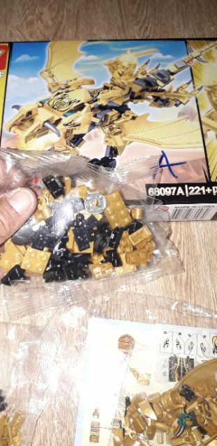 Lắp ráp 1 hộp LegoNinja có gần 200 chi tiết 68097 bằng nhựa ABS