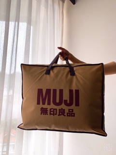 Ruột chăn đông MUJI