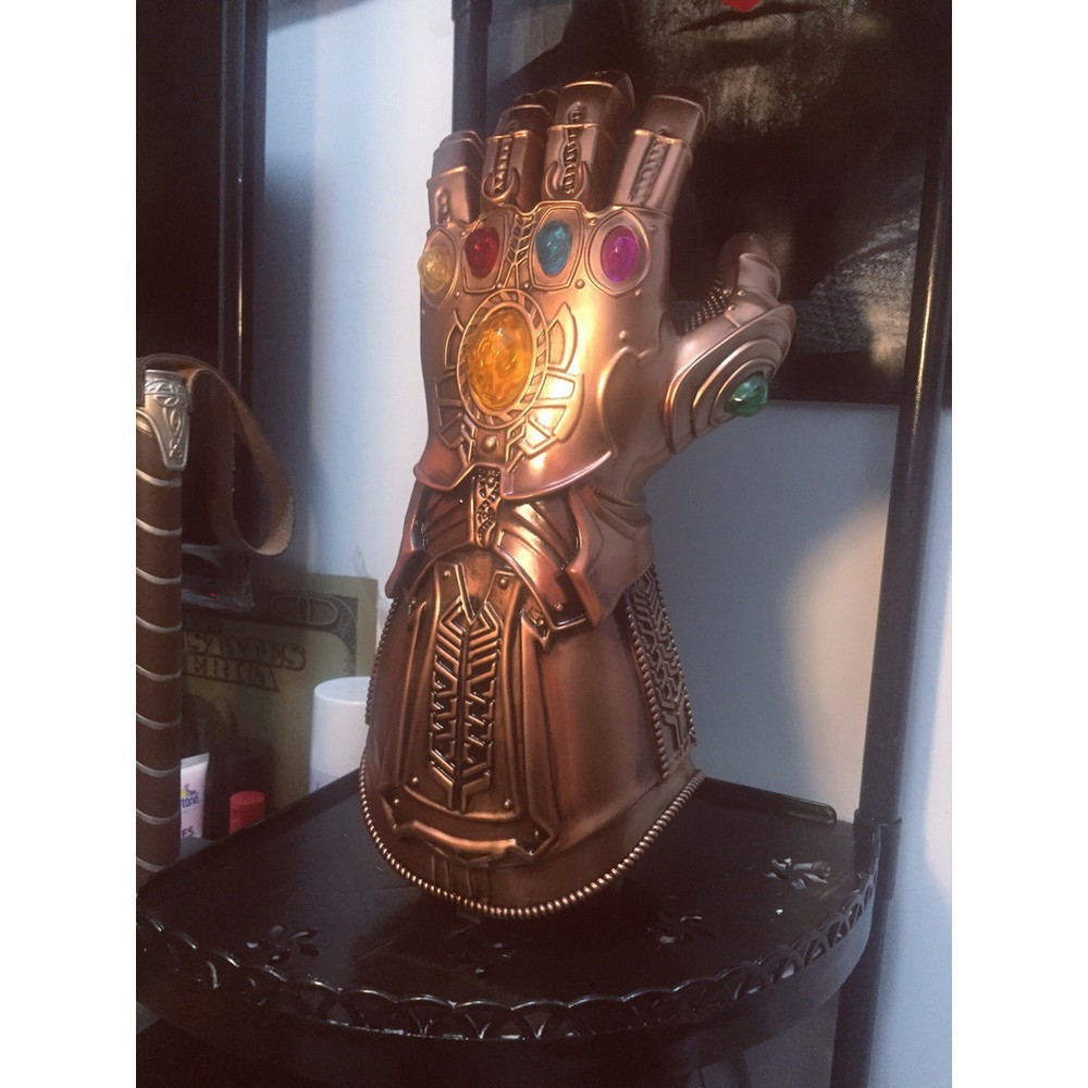 Găng Tay Vô Cực Nhựa Dẻo, Có Đèn LED Phát Sáng Hóa Trang Thanos Avengers Infinity Gauntlet Gloves, găng tay hulk