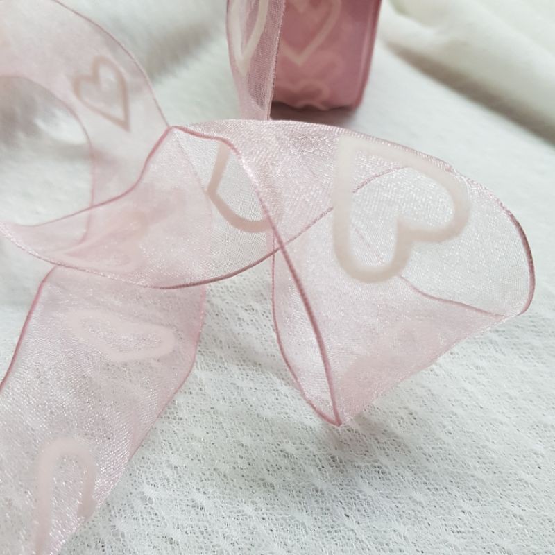 Ruy băng voan họa tiết trái tim