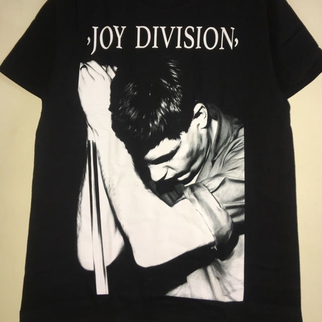 Áo Joy Division còn size L